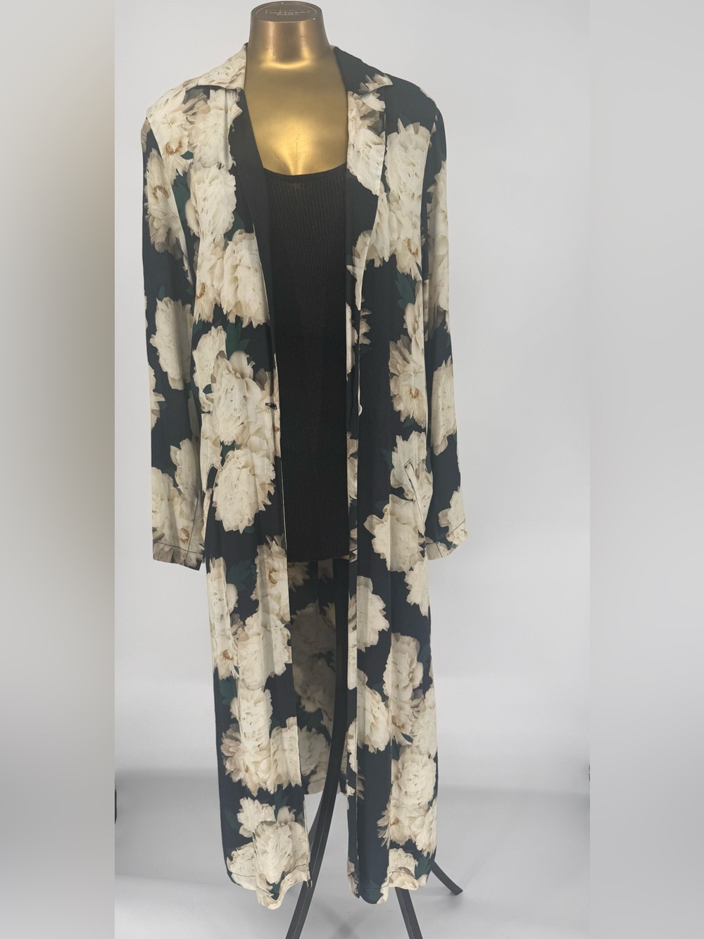 Flynn Skye Athena Duster Black with Cream Floral Print Long Coat size L